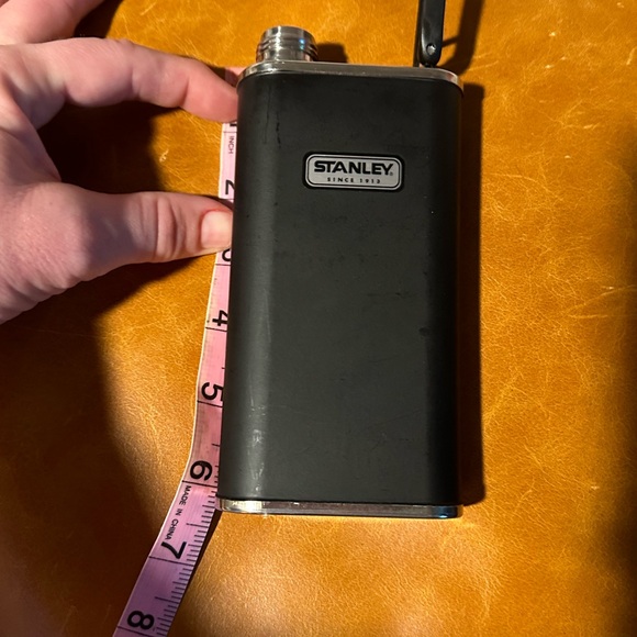 Stanley Classic Easy Fill Wide Mouth Flask 8 OZ Matte Black - Picture 6 of 7